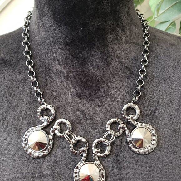 Womens Silver Three Dramatically Oil Spill Rhinestones Bib Necklace - Picture 2 of 6